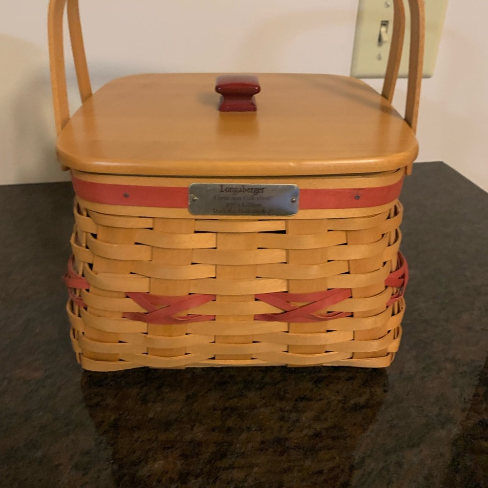 Longaberger Christmas Collection 2000 edition Deck the Halls Basket with lid